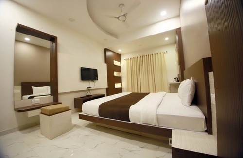 Kolhapur Hotel | Hotel Madhuri Executive