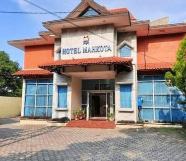 Pati Hotel | Hotel Mahkota