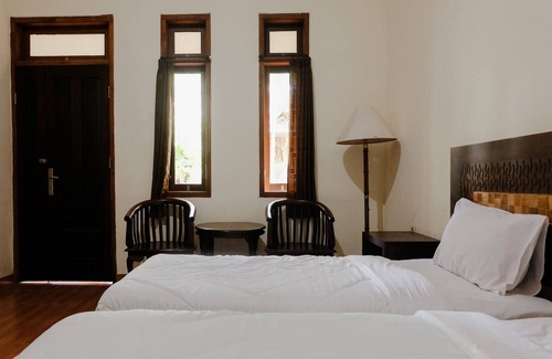 Banyuwangi Hotel | Hotel Mahkota Plengkung
