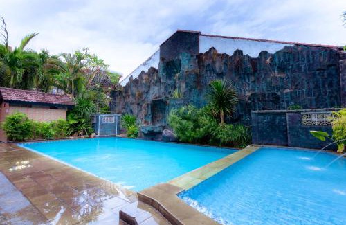Banyuwangi Hotel | Hotel Mahkota Plengkung by ecommerceloka