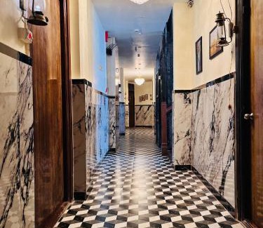 Sealdah Hotel | Hotel Majestic