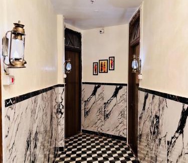Sealdah Hotel | Hotel Majestic