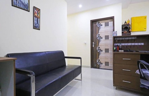 Pashim Vihar Hotel | Hotel Mannat bhera enclave
