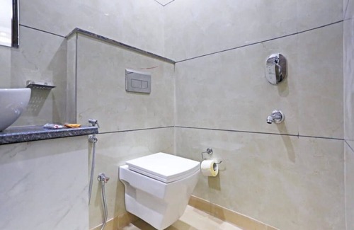Pashim Vihar Hotel | Hotel Mannat bhera enclave