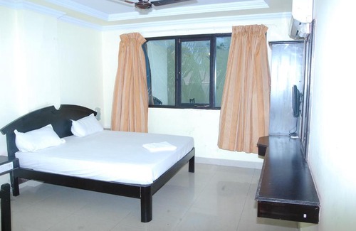 Karaikal Hotel | Hotel Mano Residency
