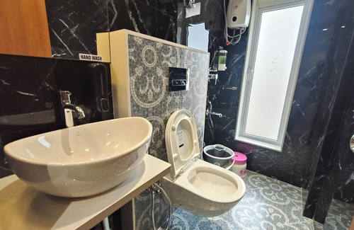 Airoli Hotel | Hotel Manthan Stays