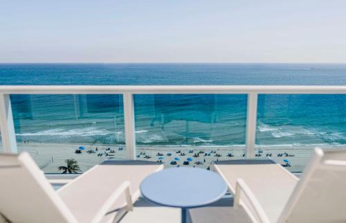 Central Beach Resort | Hotel Maren Fort Lauderdale Beach, Curio Collection By Hilton