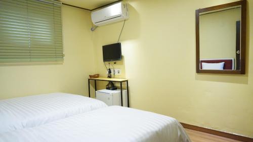 Myeongdong Hotel | Hotel Marguerite Seoul
