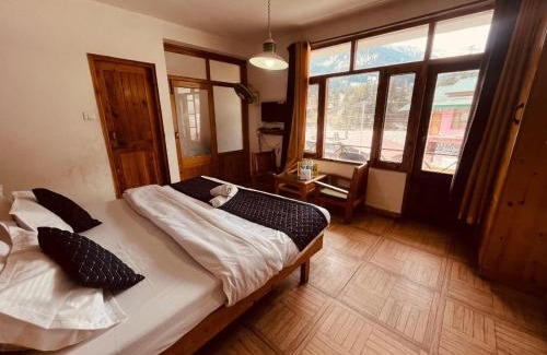New Manali House | Hotel Maya Residency Manali