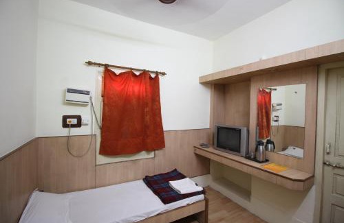 Raipur Hotel | Hotel Meera