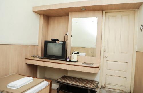 Raipur Hotel | Hotel Meera