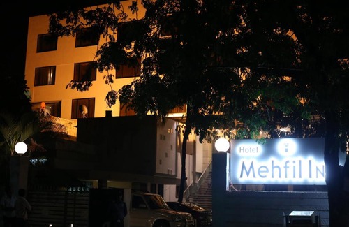 Amravati Bed & Breakfast | HOTEL MEHFIL INN