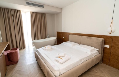Ksamil Hotel | Hotel Memaj