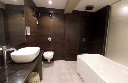 Mira Road East Hotel | Hotel merakee