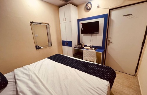 New Delhi Hotel | Hotel Metro View Adarsh Nagar Metro