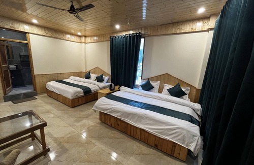 Kasol Hotel | Hotel Mid Orchard Kasol (Riverside)