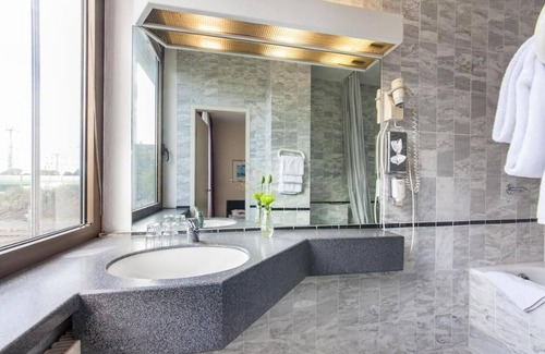 Innenstadt Hotel | Hotel Mirage Düsseldorf-Neuss