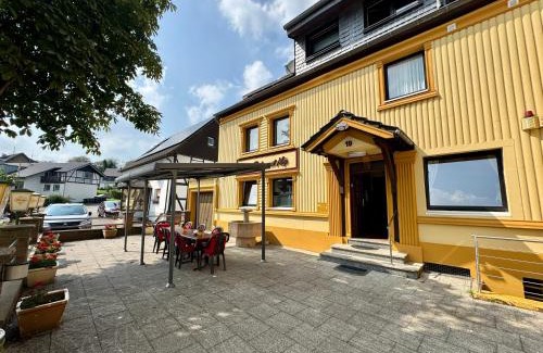 Lindlar Hotel | Hotel Moji 3 Landhaus Köln