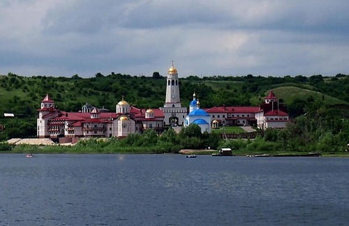 Osinovka Hotel | Hotel Monastyrskaya
