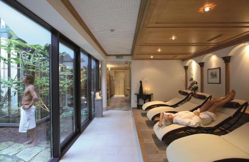 Sankt Anton am Arlberg Hotel | Hotel Montana