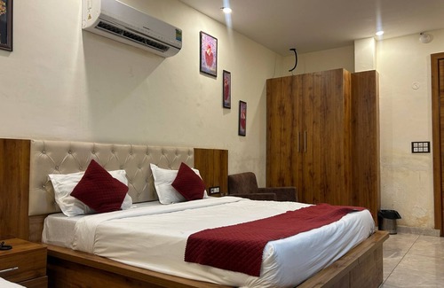 Panipat Hotel | Hotel Moon Regency