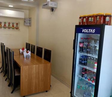Nathdwara Hotel | Hotel Mukund and Restaurant