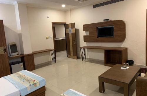 Vasundhara Hotel | Hotel Mukut Regency