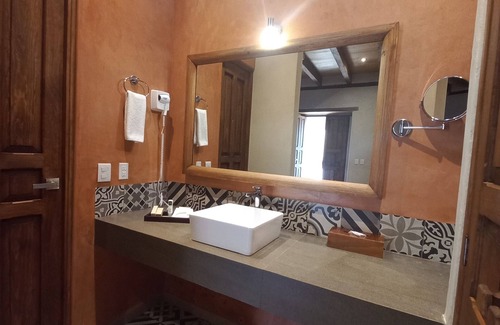 De Mexicanos Hotel | Hotel Junvay