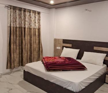 Sitapur Hotel | Hotel Namami Gange & Restaurant