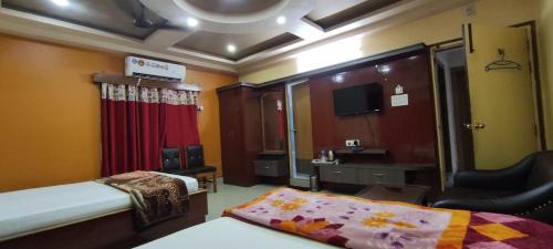 Falakata Hotel | HOTEL NANDANIK PALACE