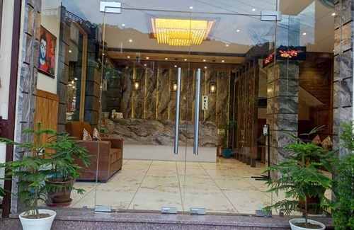 Ram Nagar House | Hotel Nature’s View is one of the best 3 star hotels in dharamshala.