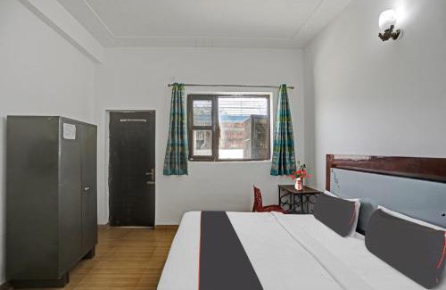 IMT Manesar Hotel | Hotel Naveen Stay
