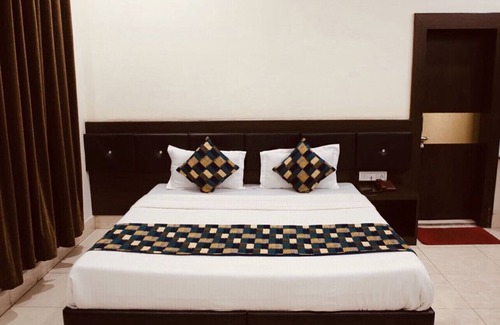 Kota Hotel | Hotel Navrang