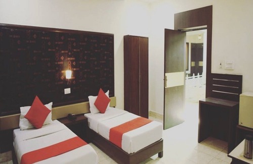 Kota Hotel | Hotel Navrang