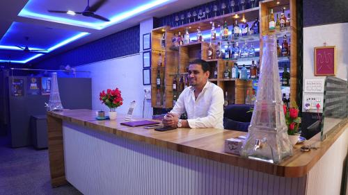 Bali Hotel | Hotel Neelam Bar & Restaurant