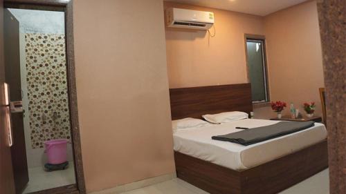 Bali Hotel | Hotel Neelam Bar & Restaurant