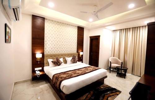 Kota Hotel | Hotel Neva Ji Palace