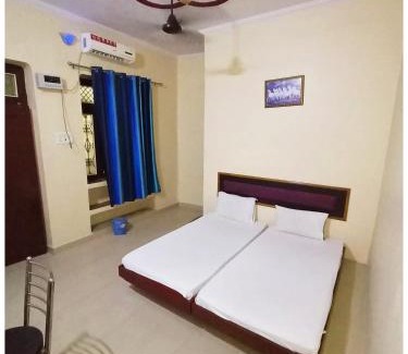 Allahabad Hotel | HOTEL New Ashoka ! Near Maa Sidheshwari Kaali Badi - Prayagraj Rambag Railway Station