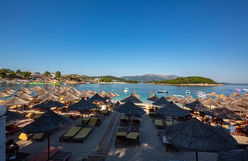 Ksamil Hotel | Hotel New Crystal