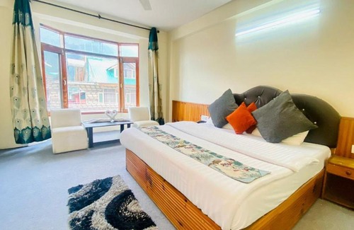 Manali Hotel | Hotel New Hamta