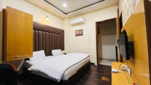 Bhilwara Hotel | Hotel New Holiday