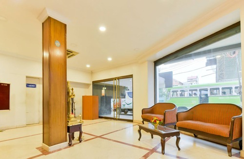Ernakulam South Hotel | Hotel New Woodlands Cochin