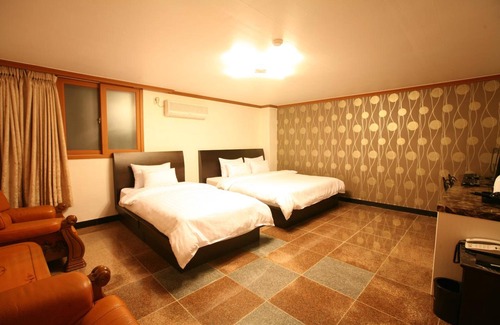 Namyeong-dong Hotel | Hotel New World