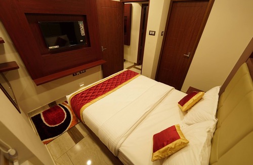 Kuppaayil Hotel | Hotel Newline Orchid
