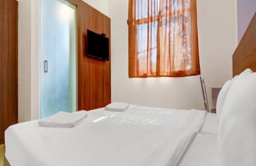 Vile Parle East Hotel | Hotel Nirvana Grace