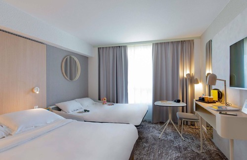 Grand Sud Hotel | Hotel Novotel Aix en Provence Pont de l'Arc Fenouillères