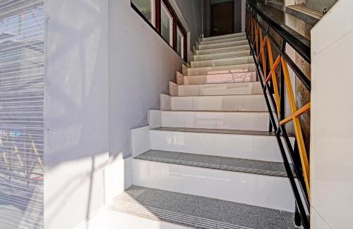 Darjeeling Hotel | Hotel O Adarash Hotel