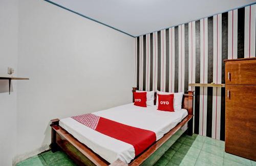 Kalipuro Hotel | Hotel O Ana Homestay