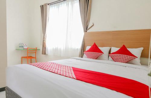 Jember Hotel | Hotel O Antosa Family Residence