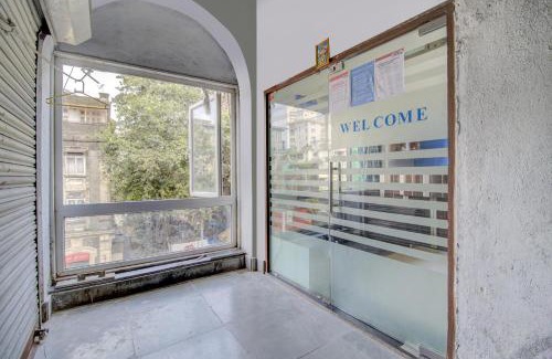 Wellington Pier Hotel | Hotel O Blue Light Near Gateway Of India Mumbai